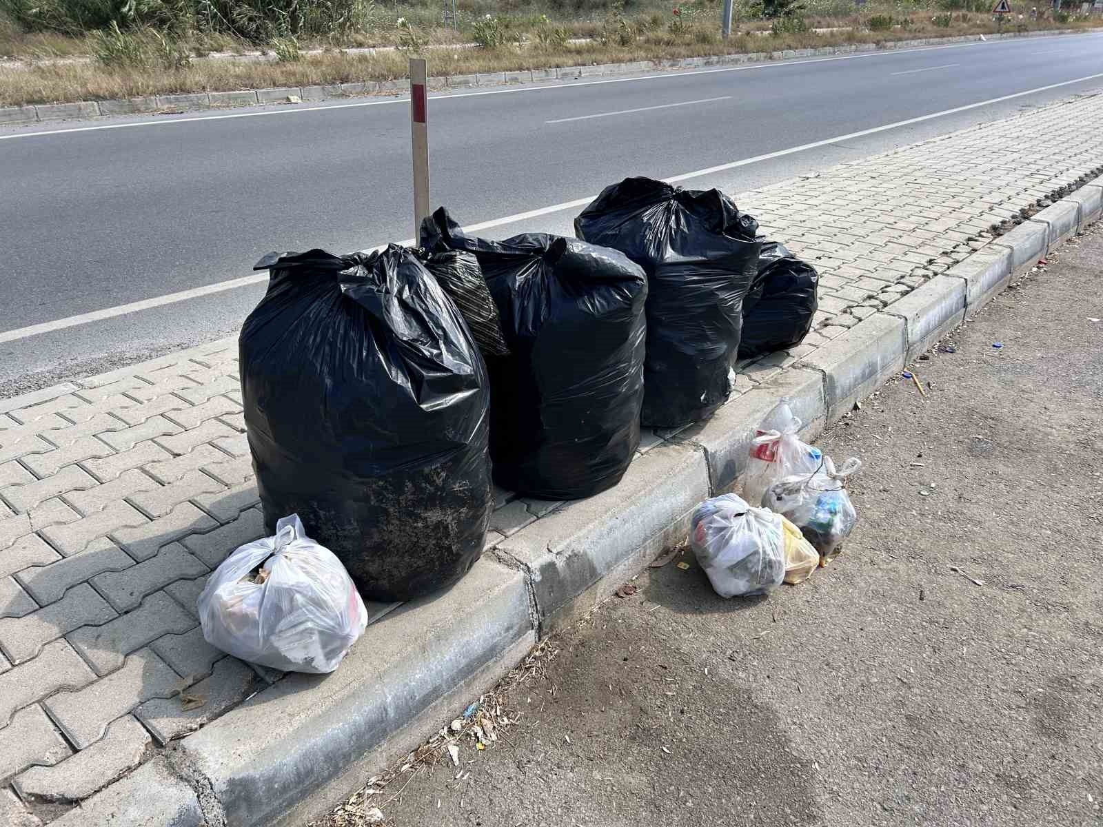 Tatilciler gitti, geriye çöpleri kaldı