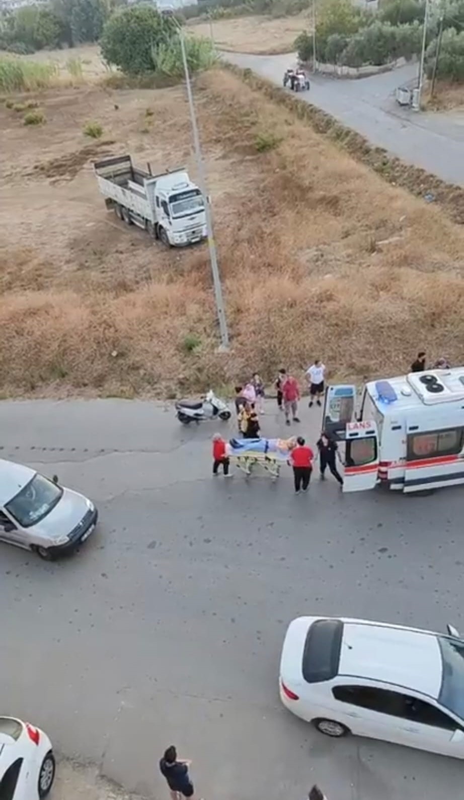 Servis aracı bekleyenleri kurşun yağmuruna tutan 3 şüpheliden 2'si tutuklandı