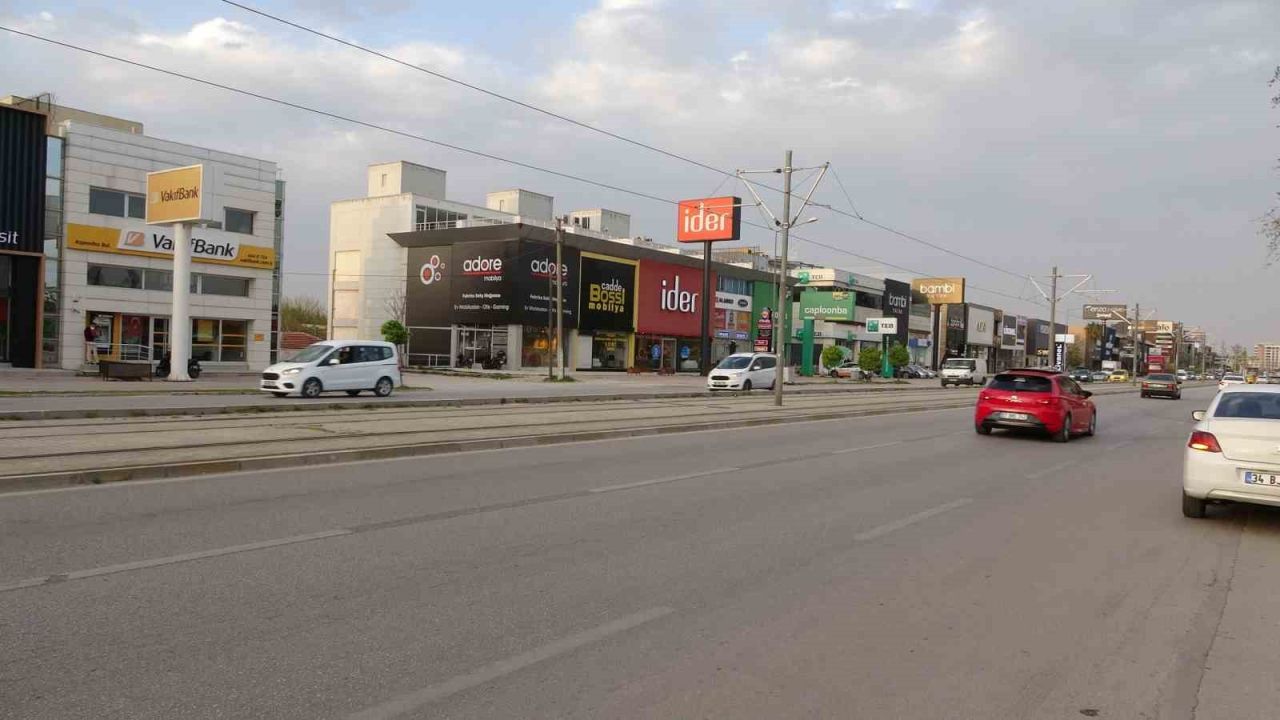 Bayram Alışverişine Giderken Feci Kaza! 73 Yaşındaki Kadın Hayatını Kaybetti