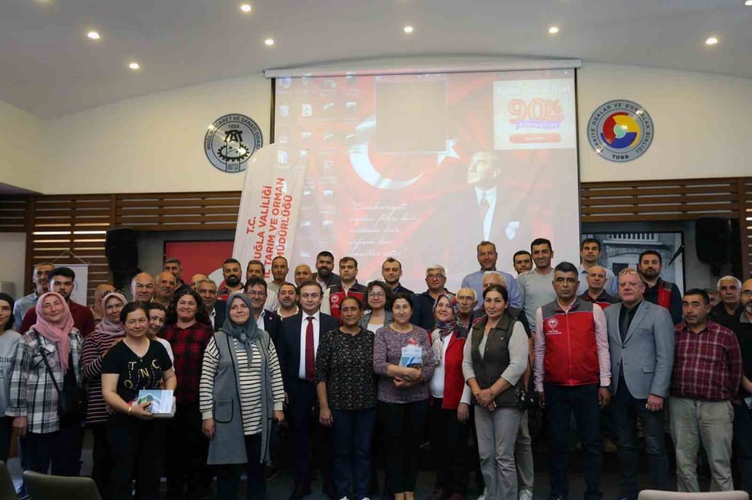 ‘Anneleri Aşılat, Buzağını Yaşat’ projesi eğitim toplantısı Ortaca’da gerçekleştirildi