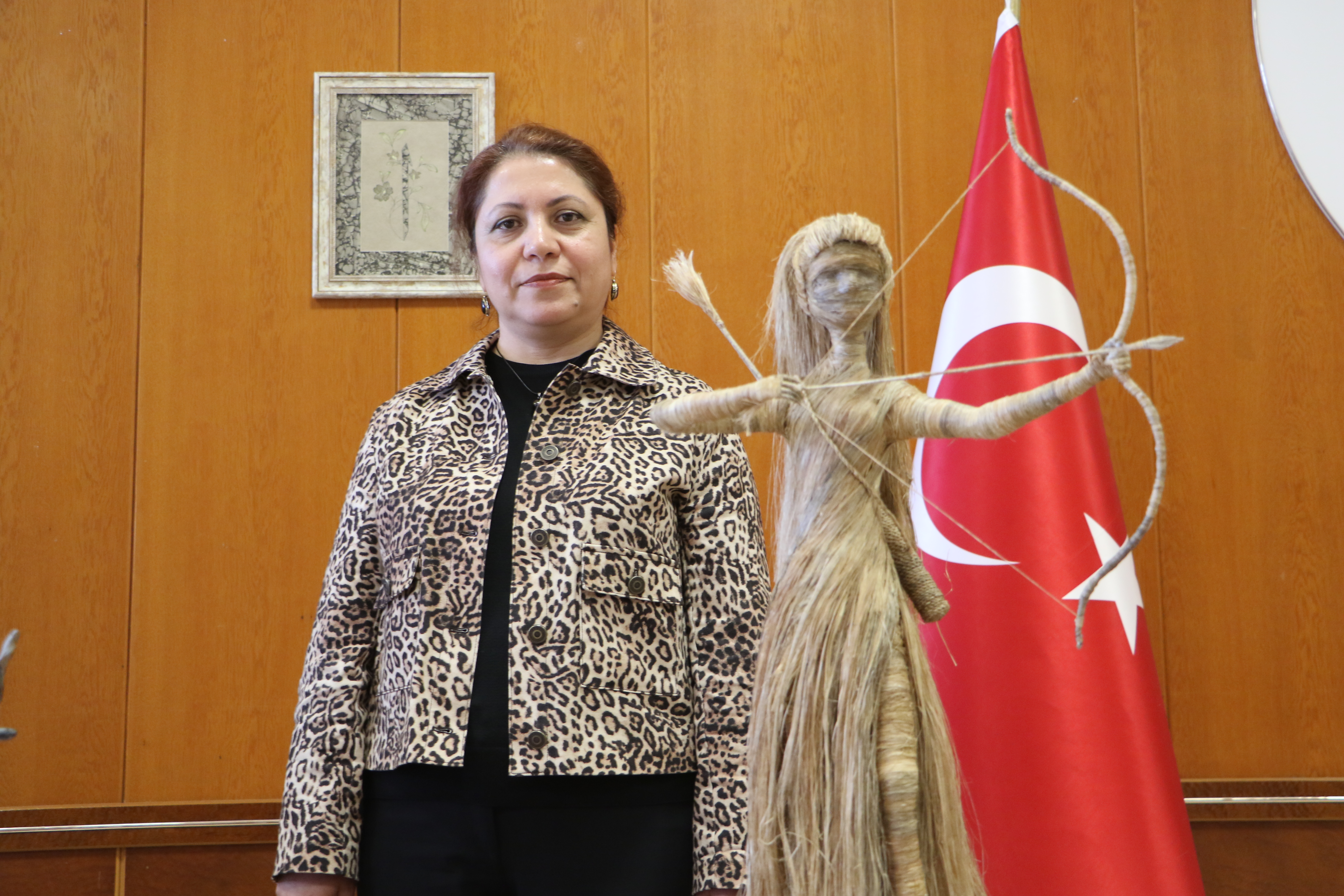 Kenevir liflerinden 'Amazon Kadını'; 'Nazlı Saray' Adı Verildi
