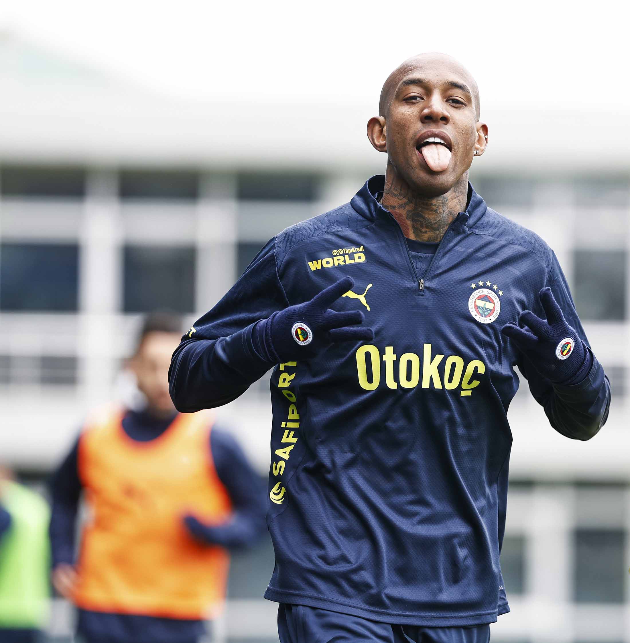 Fenerbahçe'de Sivasspor Maçı Hazırlıkları Başladı