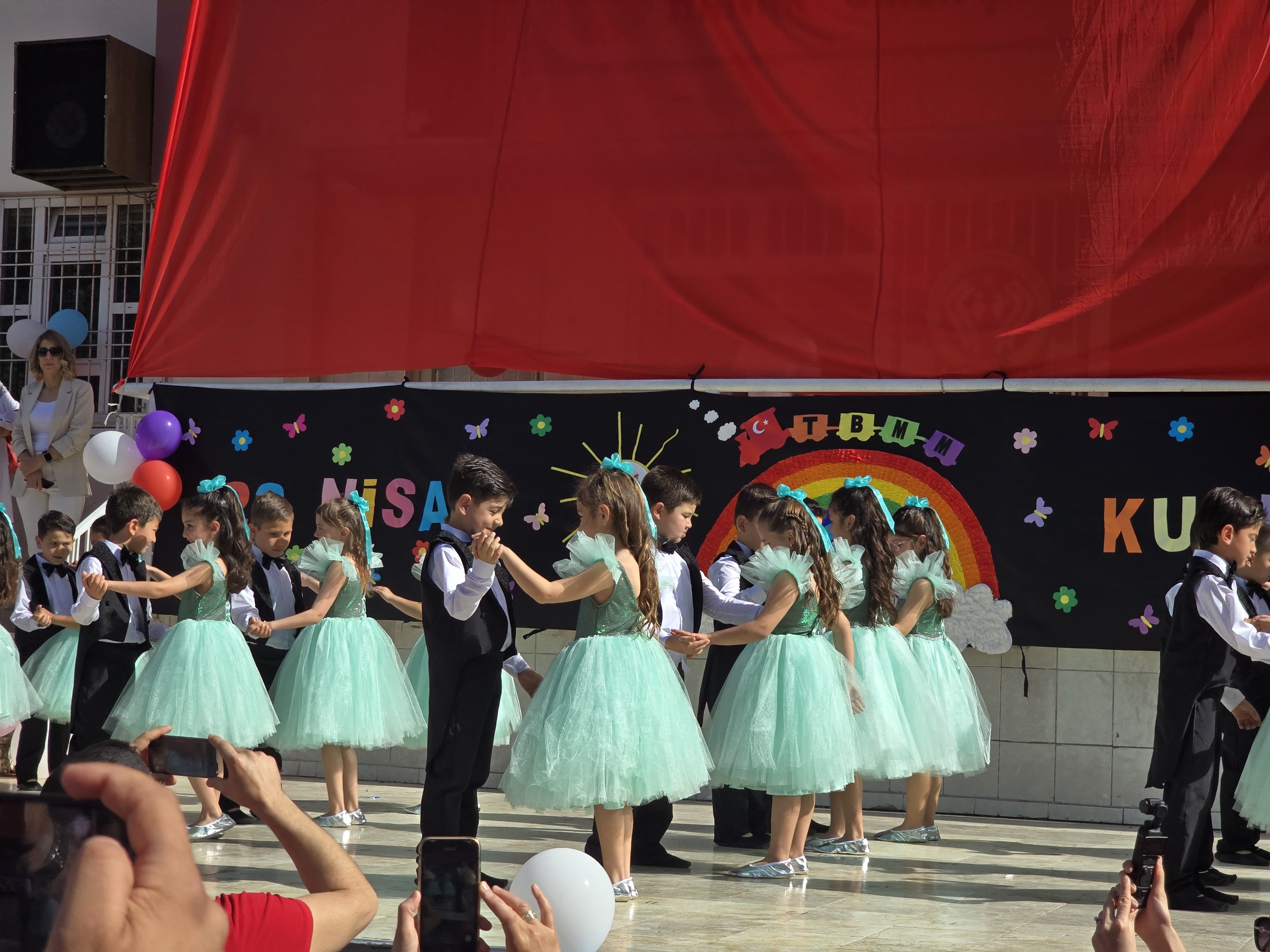 Antalya’da Festival Tadında 23 Nisan Coşkusu!