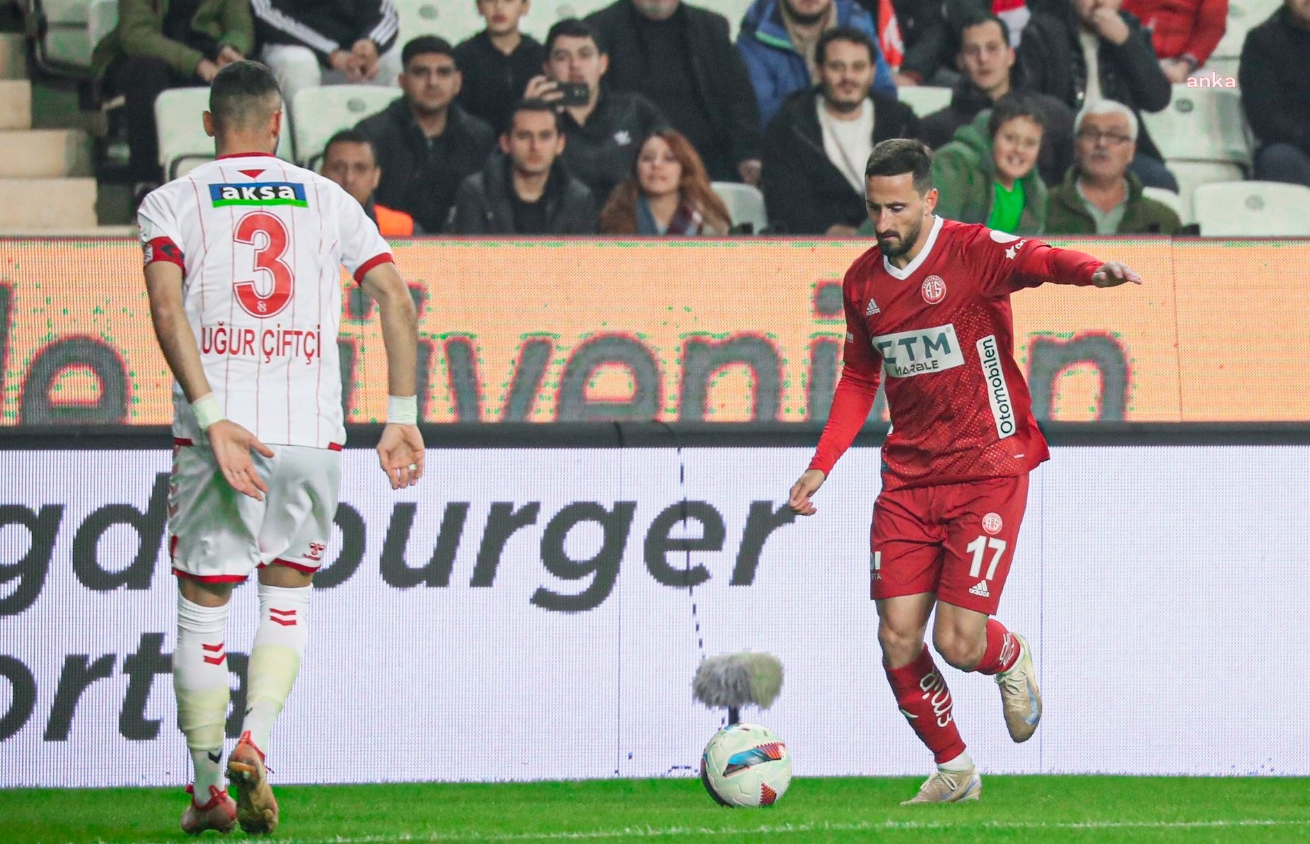 Süper Lig'de Kritik Viraj: Antalyaspor, Sivas Deplasmanında Hem Kendisi Hem Alanyaspor İçin Sahaya Çıkıyor!