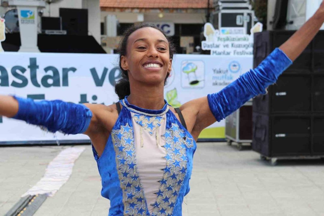 Etiyopya Akrobasi Grubu Yeşilüzümlü Festivali’nde Nefes Kesti