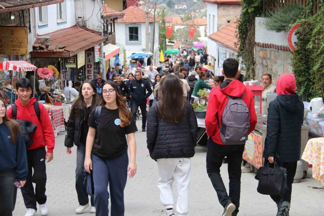 Geleneksel Dastar ve Kuzugöbeği Festivali Başladı