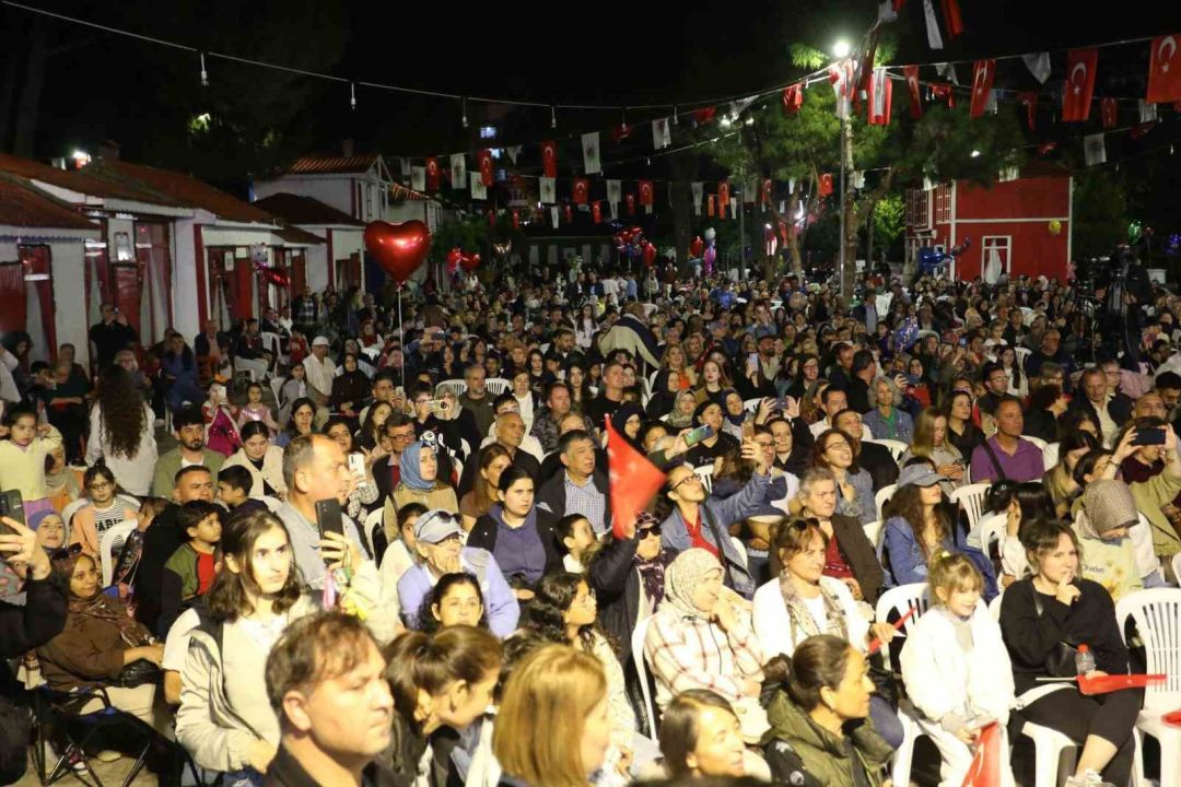 Kepez’den 23 Nisan’a özel senfonik rock konseri