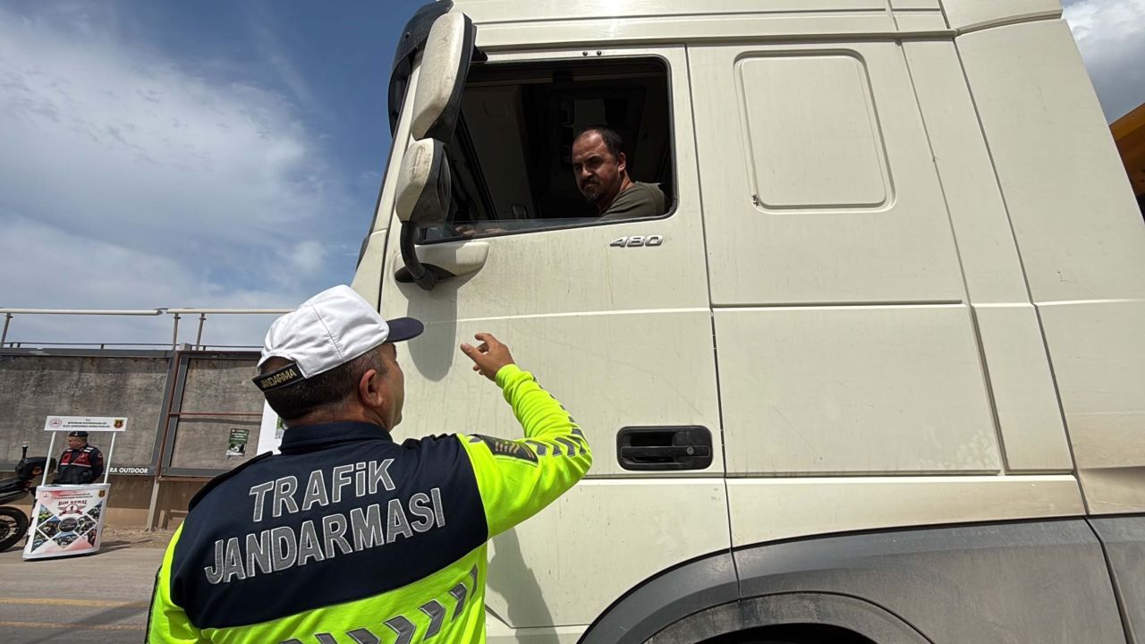 Bodrum'da hatalı sollama yapan sürücü: Önümdeki 50 ile gidince mecbur solladım