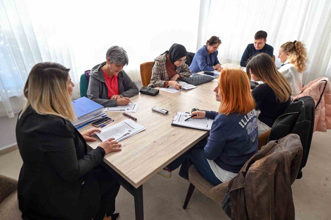 Anamur’da ’Hello Mersin’ İngilizce Kursu Açıldı