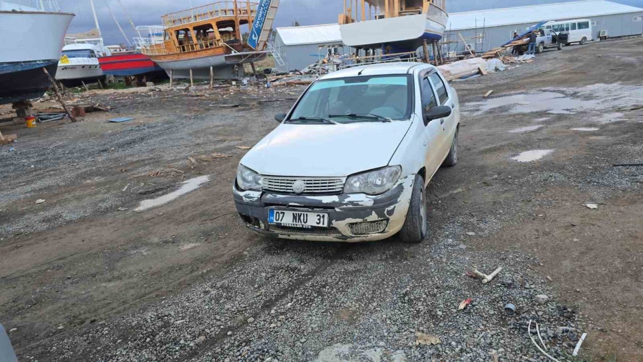 Tur Teknesinin Pervanesini Spiral Makinesiyle Keserek Çaldı