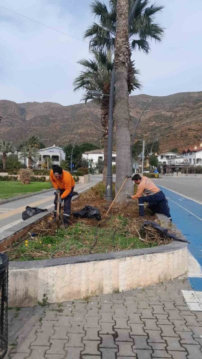 Park ve Bahçeler Bahara Hazırlanıyor