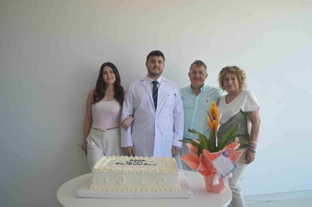 Kolorektal Kanser Üzerine Tez Hazırlayan Dr. Filizlioğlu Uzmanlığını Aldı