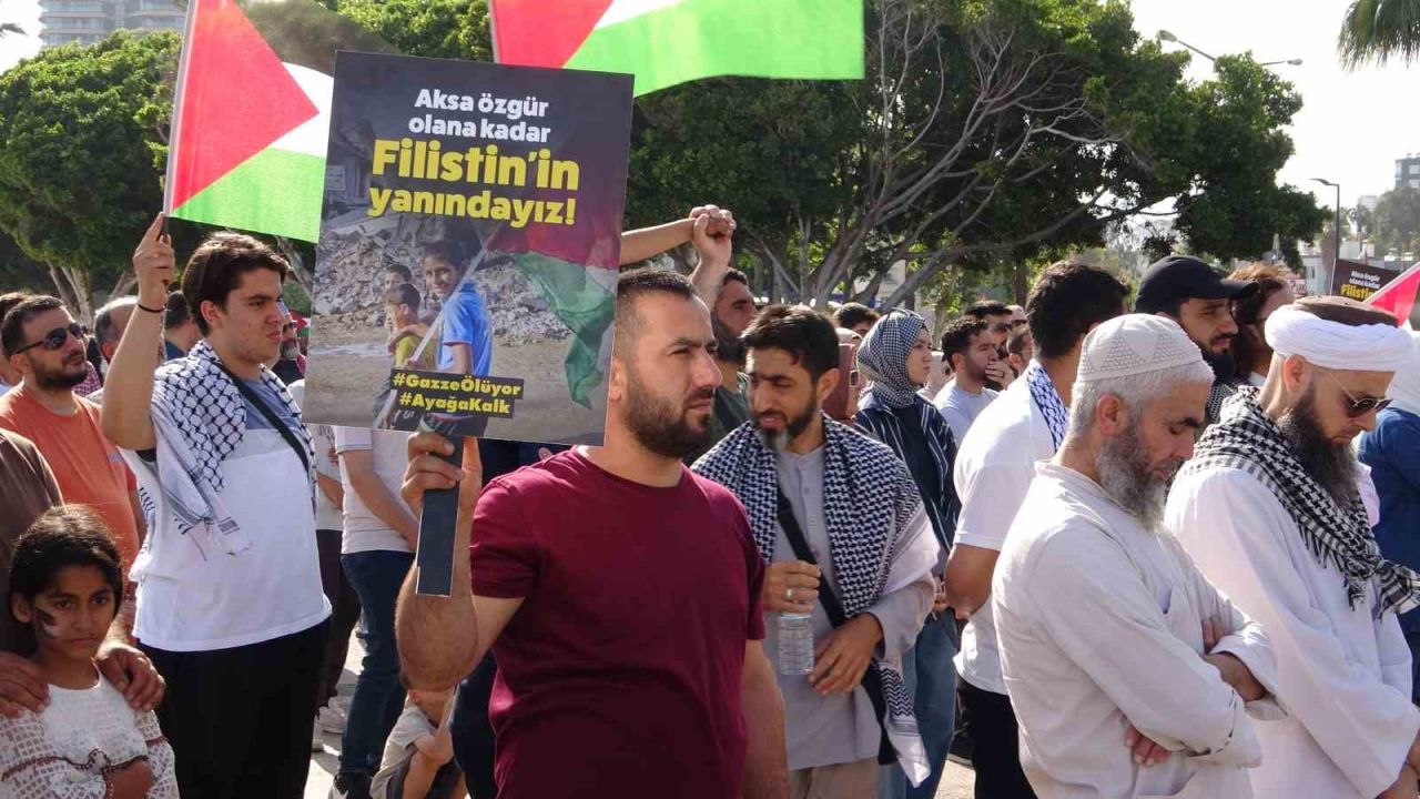 Mersin’de ‘Büyük Gazze Mitingi’ düzenlendi