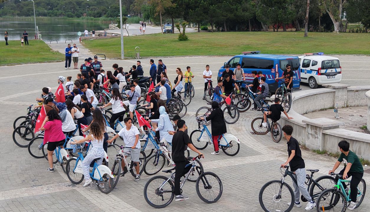 Gençlik Haftası'nda pedal çevirdiler