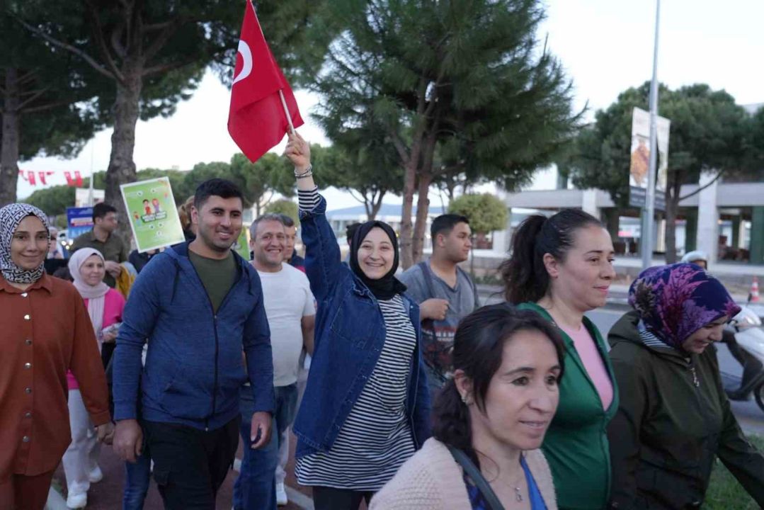 Muğla’da ’Aile Yılı’ yürüşü gerçekleştirildi
