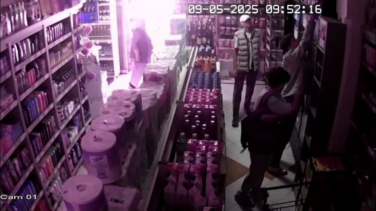 Muratpaşa'da İçki Çalmak İçin Uygulanan Yöntem