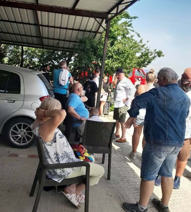 Muğla'da turistleri taşıyan midibüs devrildi: 1 yaralı