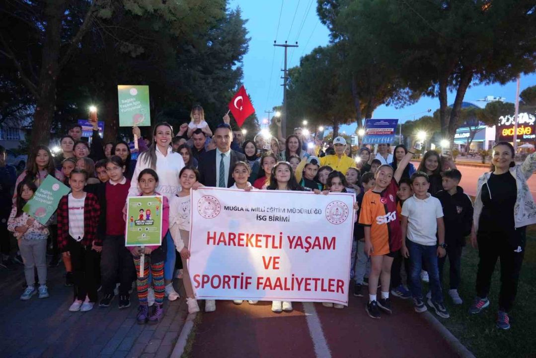 Muğla’da ’Aile Yılı’ yürüşü gerçekleştirildi