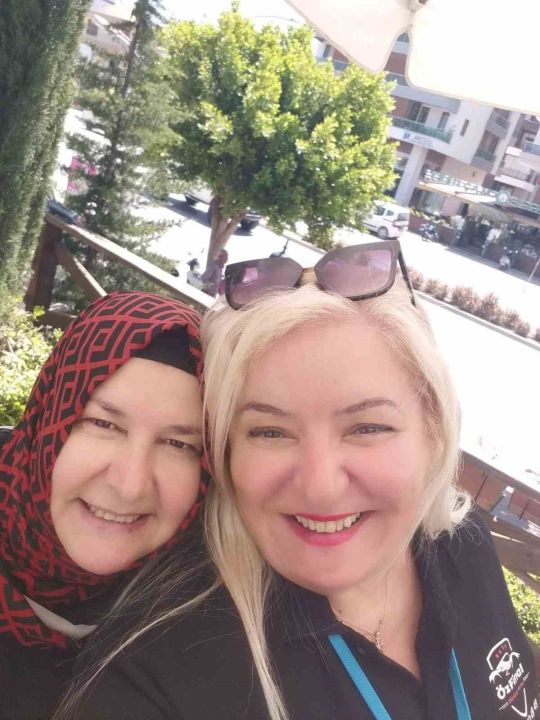 “Kadınlar İstesin Yeter” Diyen Ayşe Bekteş 56 Yaşında Direksiyon Başına Geçti