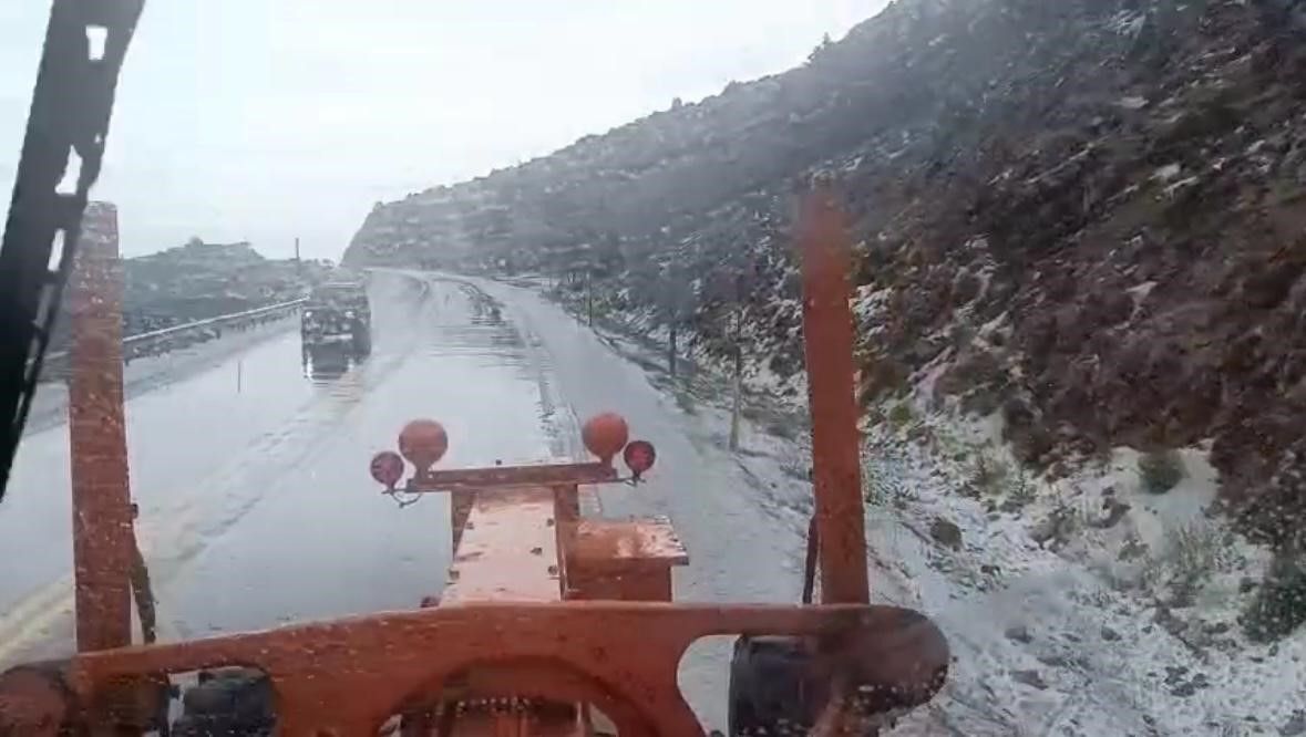 Alacabel'e kış geri geldi! Beyaza büründü