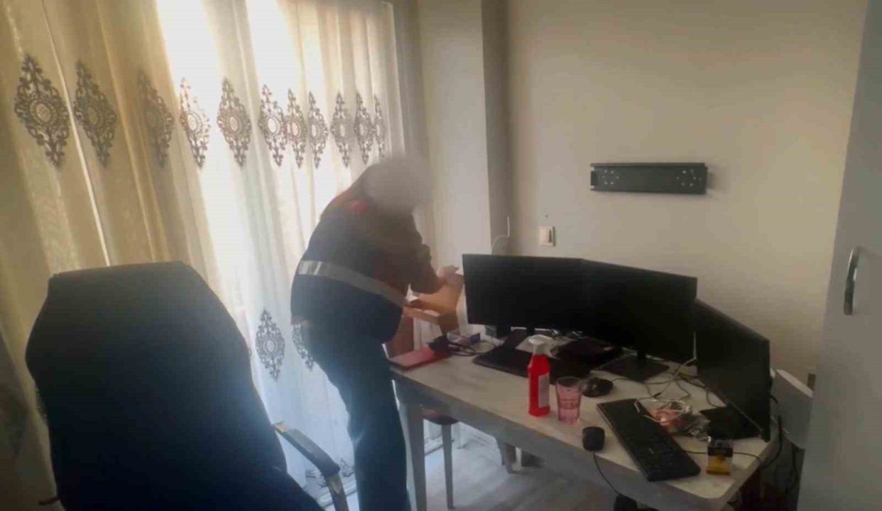 DAEŞ terör örgütüne operasyon: 2 tutuklama