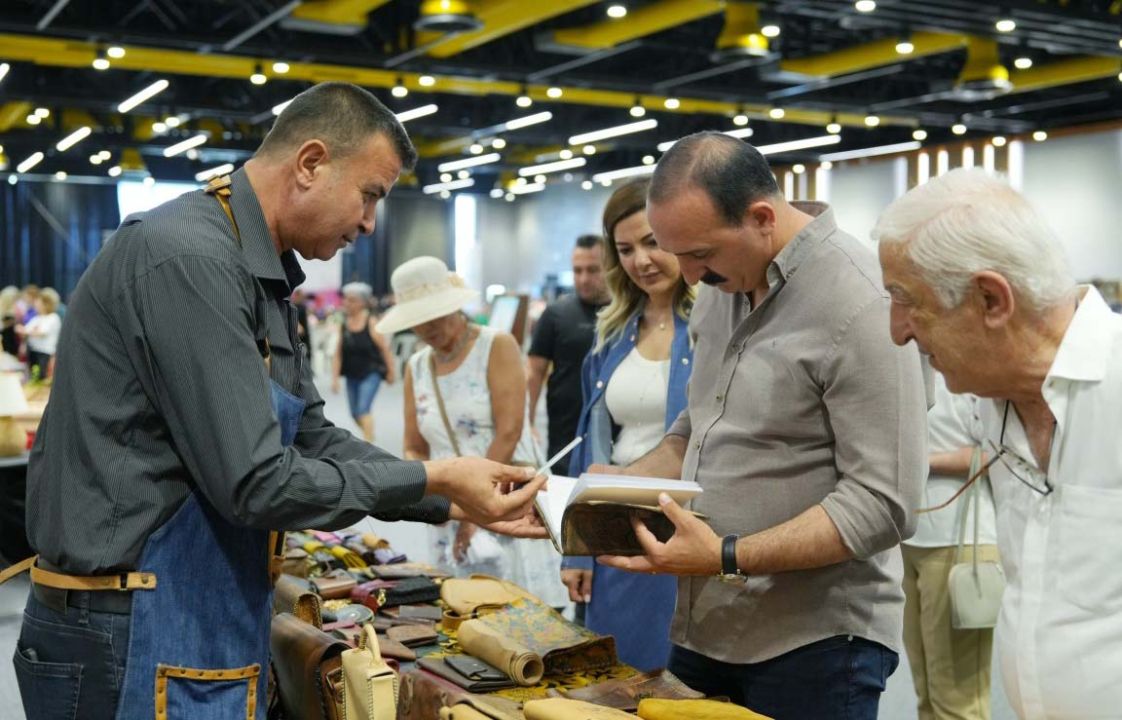 Konyaaltı'nın En Renkli Sergisi