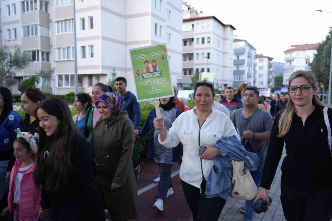 Muğla’da ’Aile Yılı’ yürüşü gerçekleştirildi