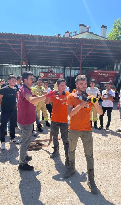 Serik orman işletmeden yangınlara önlem