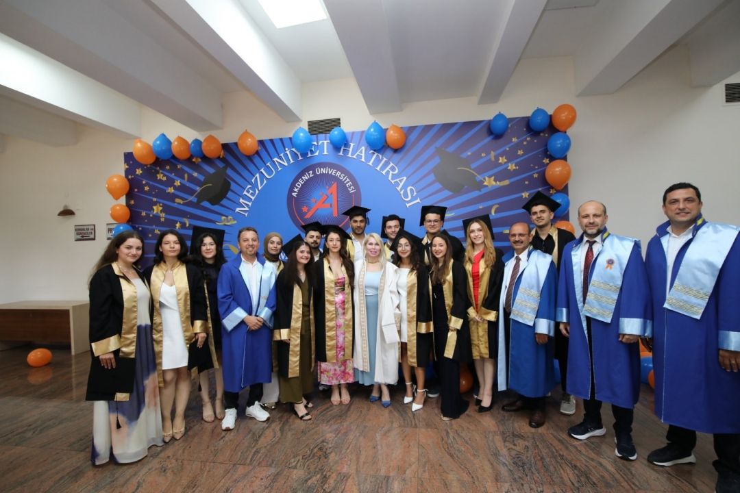 Akdeniz Üniversitesi’nde mühendisler mezun oldu