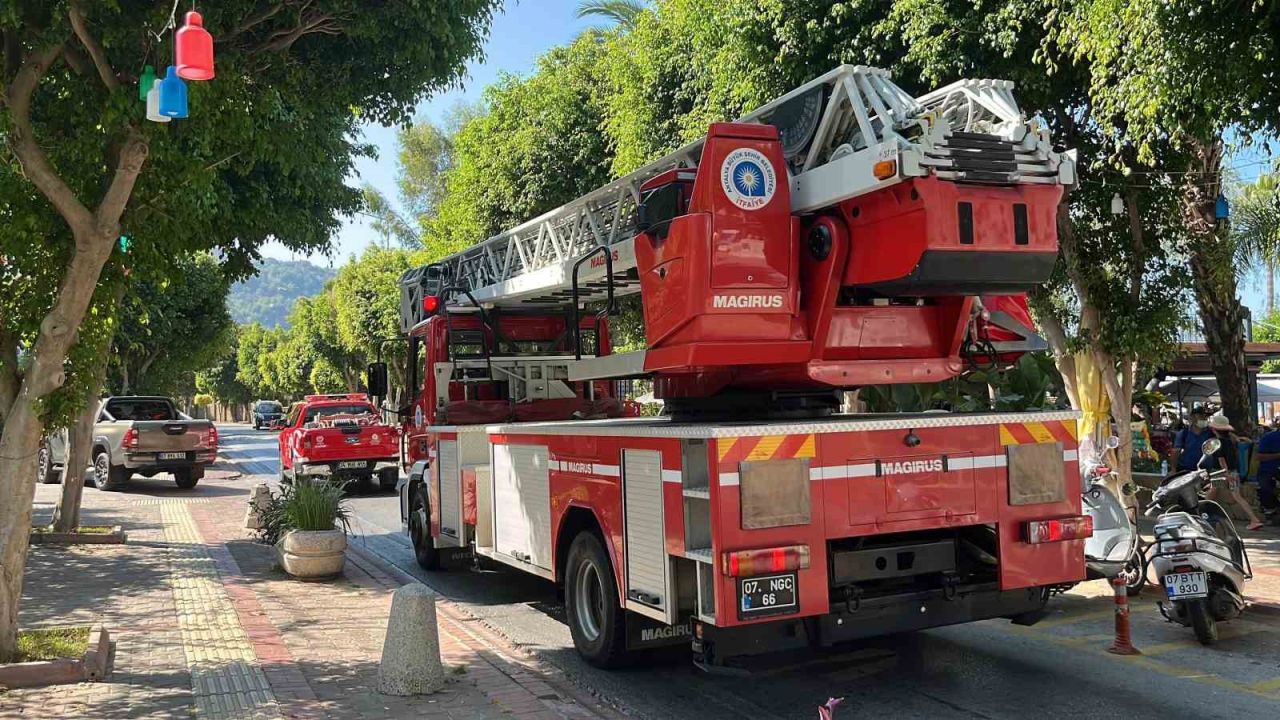 Alanya’da otelin kazan dairesindeki yangın korkuttu