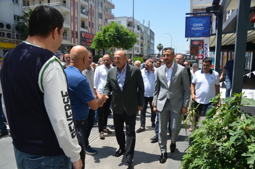 AK Parti Serik ilçe başkanlığında bayramlaşma töreni