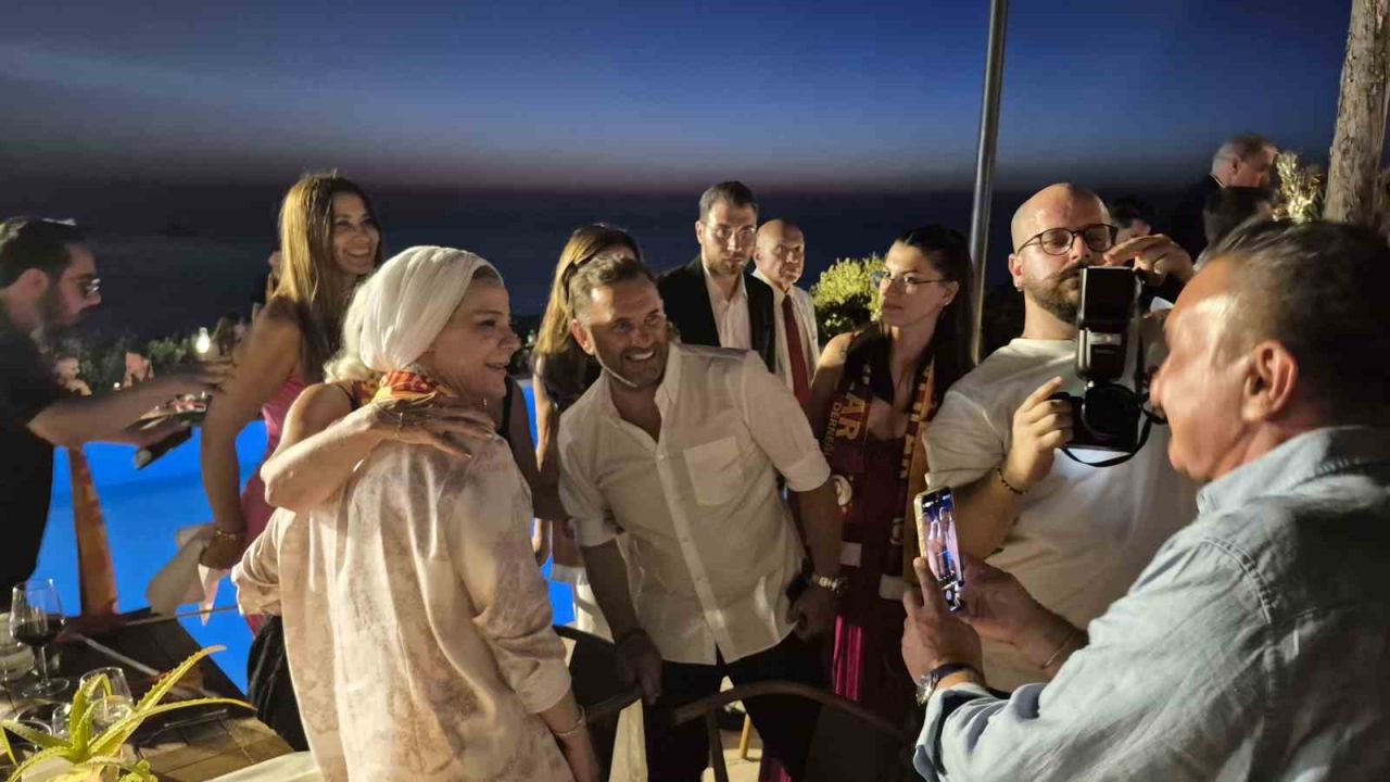 Dursun Özbek: "Osimhen ile ilgili çalışmalarımız devam ediyor"