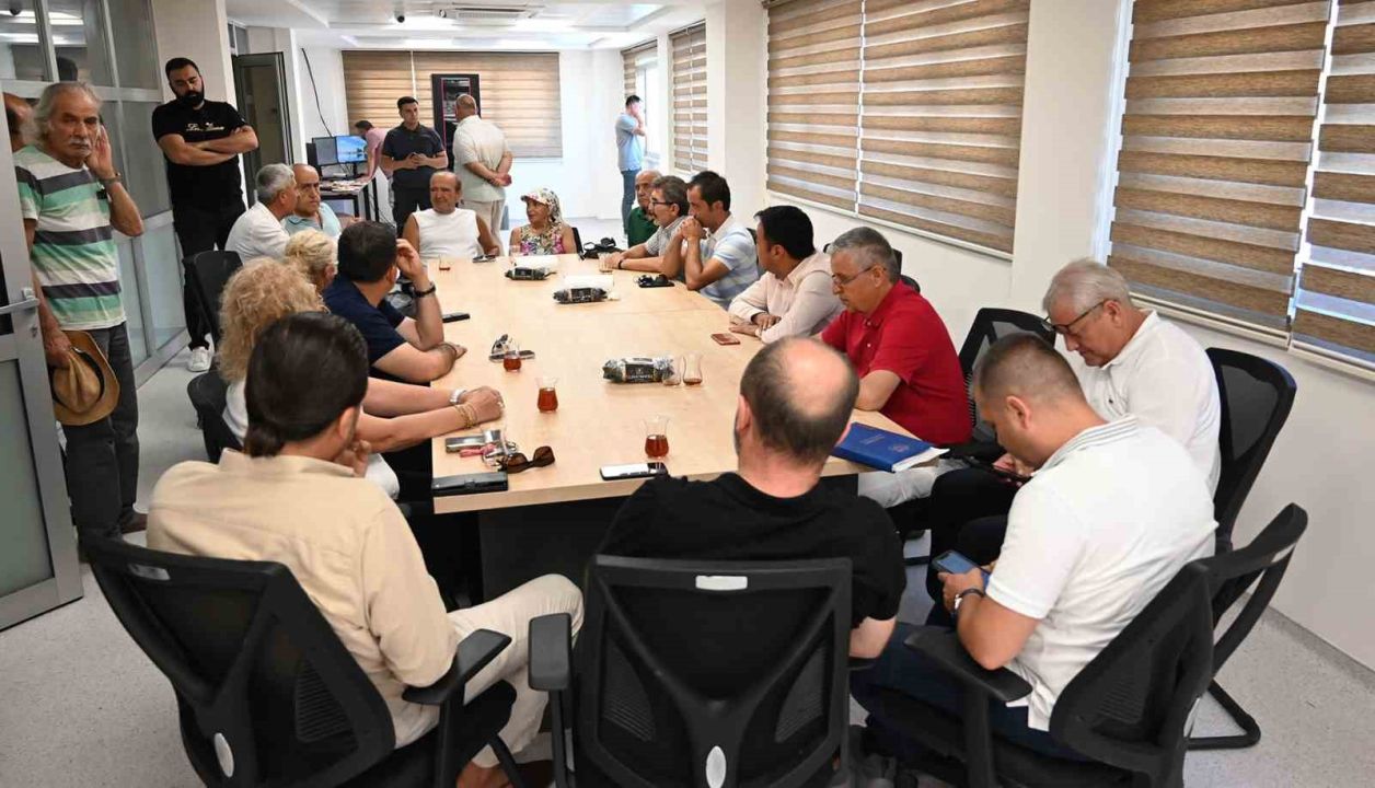Arıtma tesisinde kötü koku. Vatandaş tepki gösterdi! İşte belediyenin cevabı