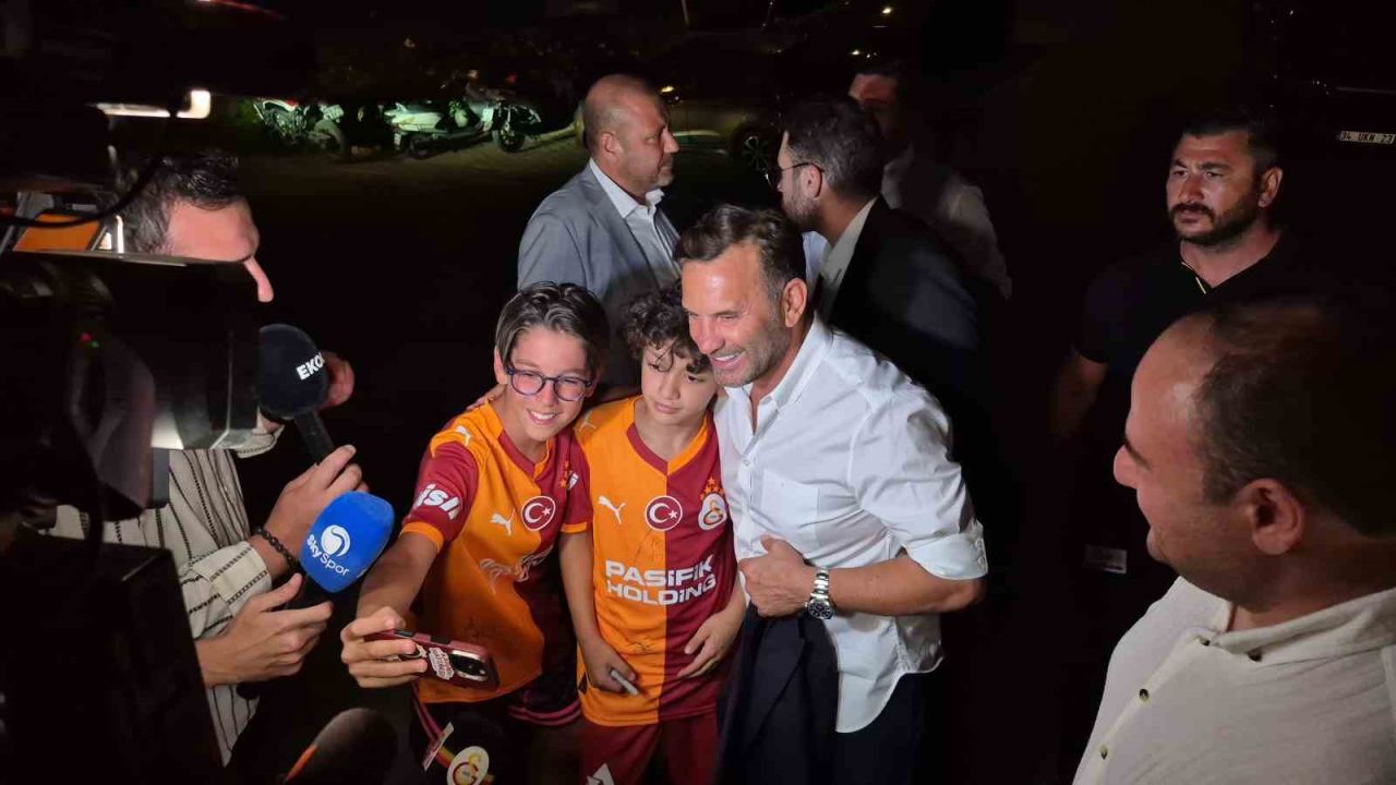 Dursun Özbek: "Osimhen ile ilgili çalışmalarımız devam ediyor"