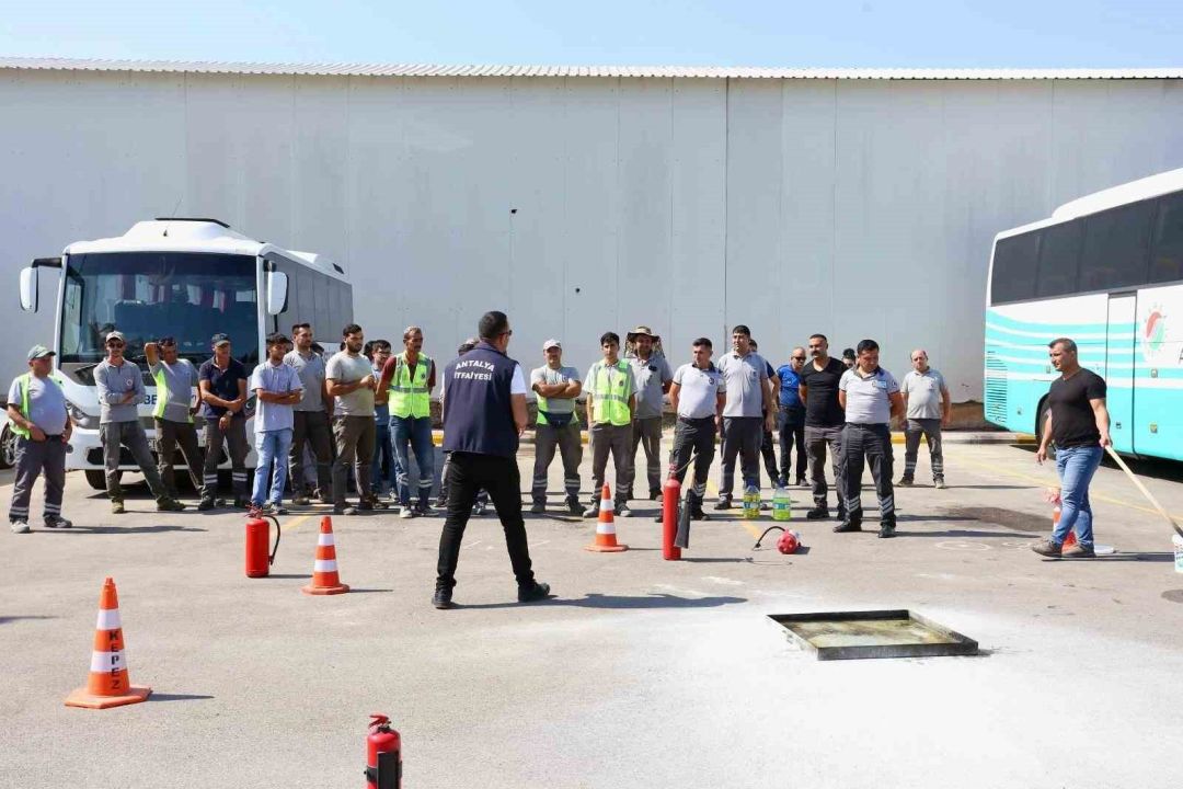 Kepez’de belediyesi personelini eğitti