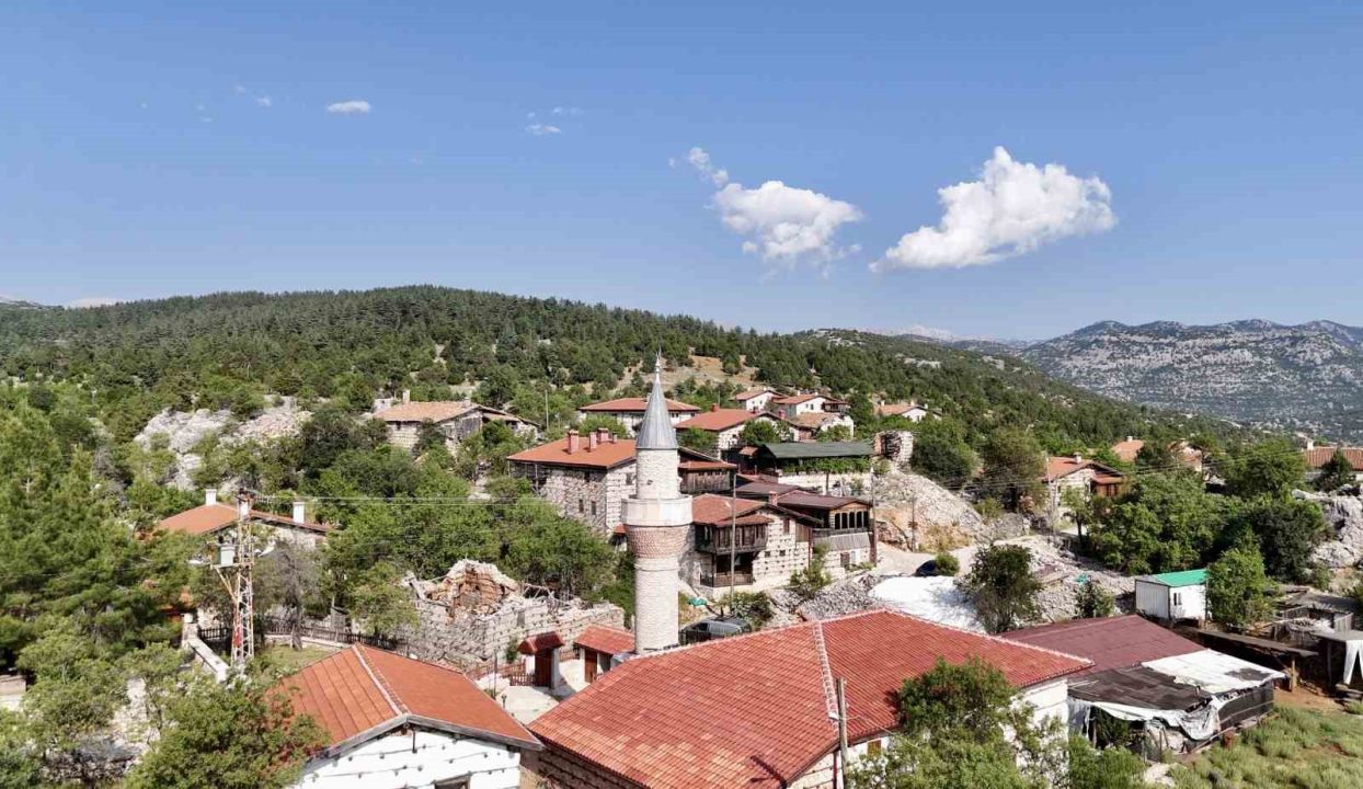 Antalya’da Bir Köy Var: Her Taşı Tarih, Her Sokağı Sessiz Bir Miras