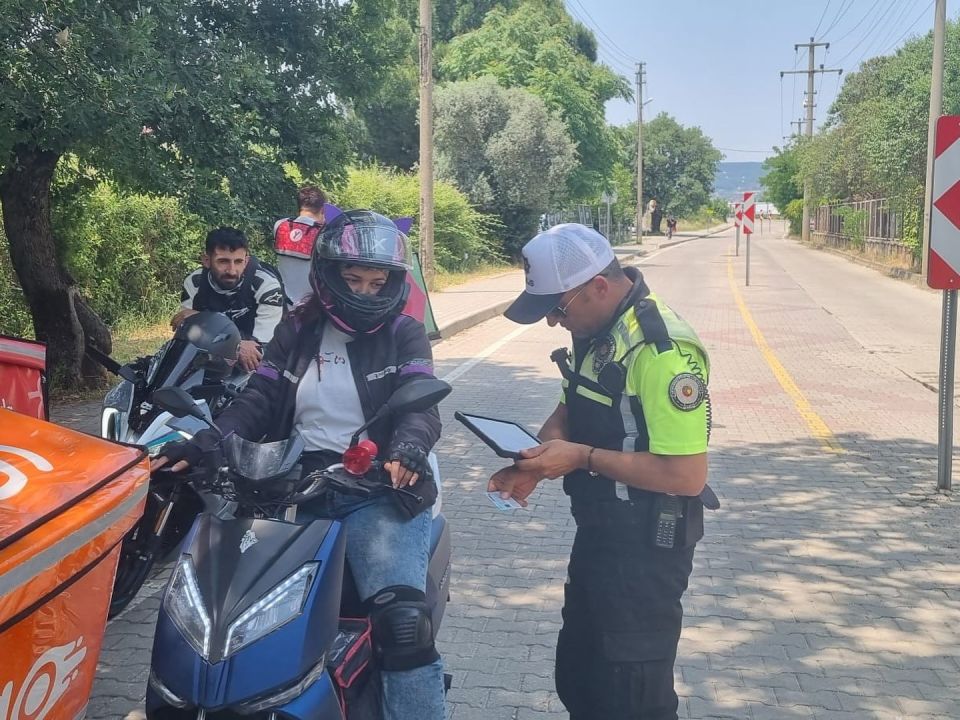 Bayram'da 90 motosiklet trafikten men edildi