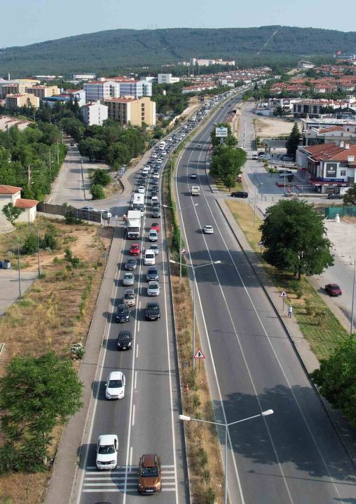 Bayramın ağır bilançosu 326 kazada 2 ölü, 233 yaralı