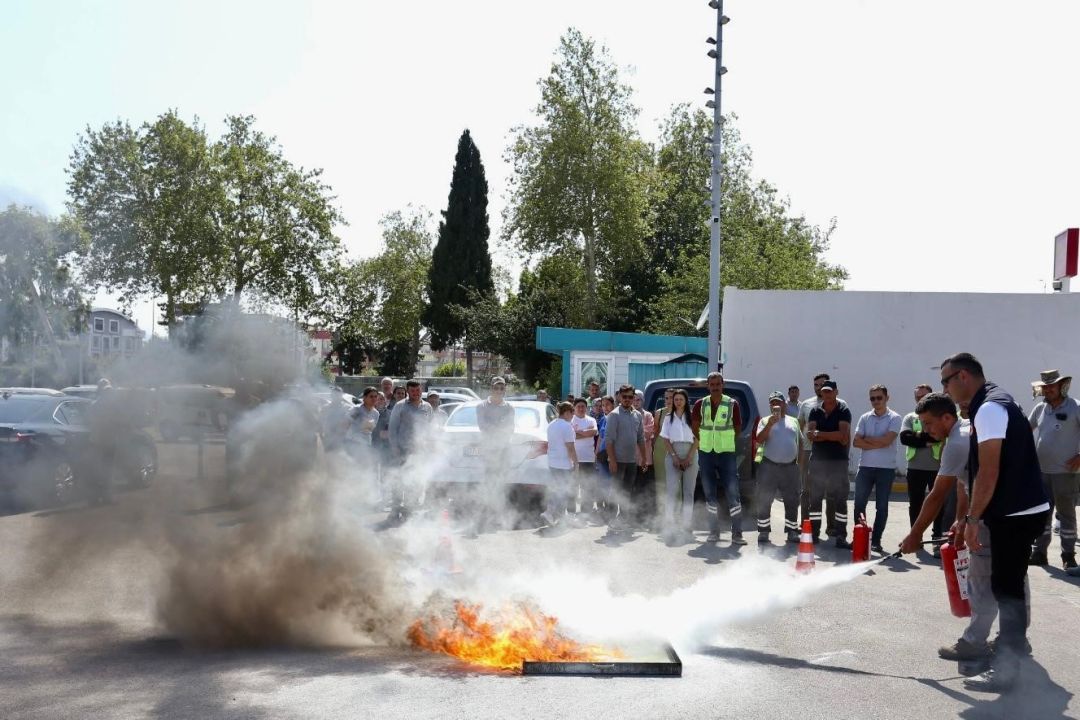 Kepez’de belediyesi personelini eğitti