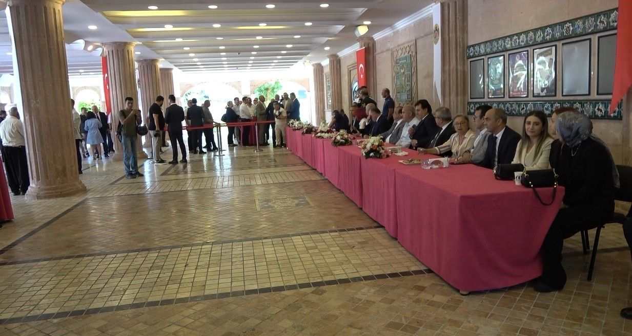 Alanya protokolü bayramda bir araya geldi