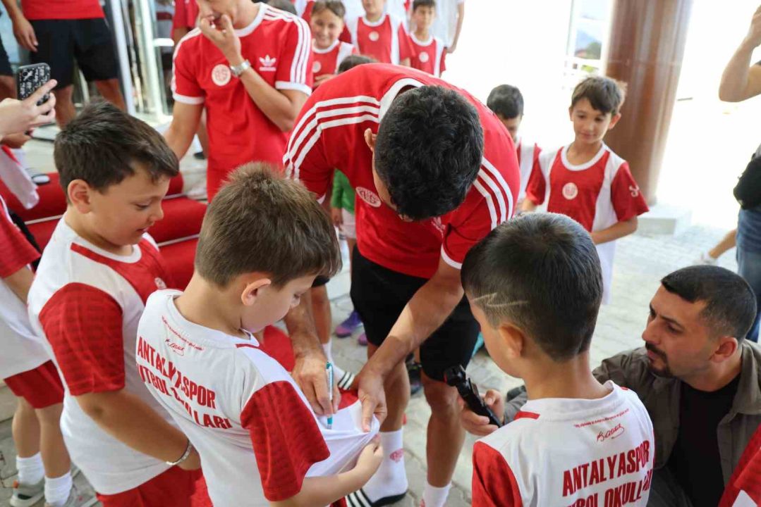 Antalyaspor Burdur kampına başladı