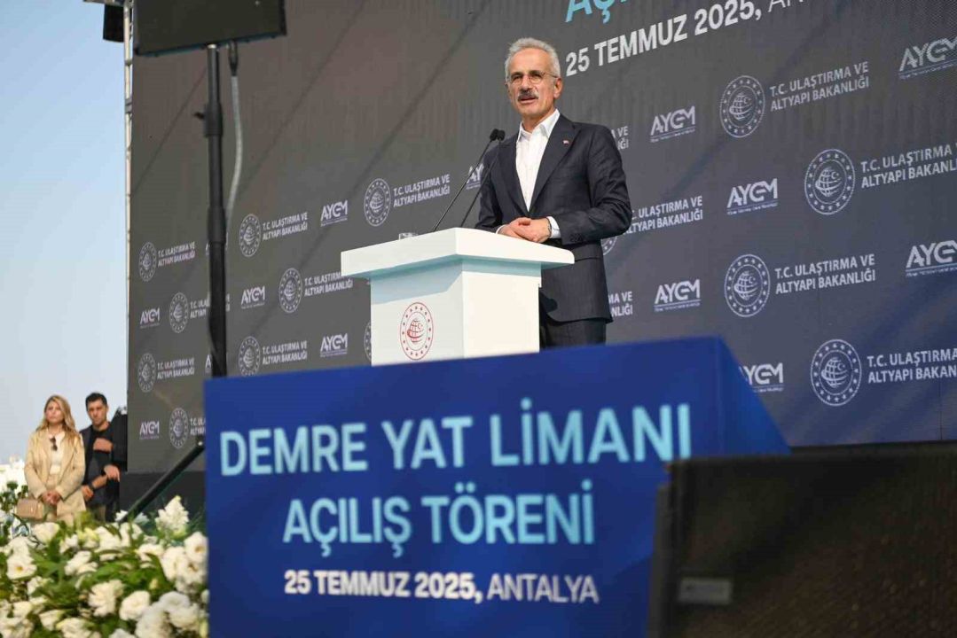 Bakan Uraloğlu'ndan turizmi 12 aya çıkaracak proje
