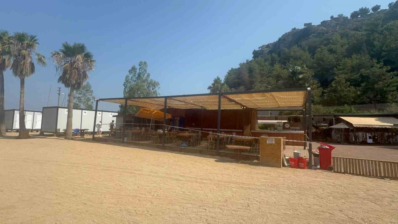 Marmaris Kızkumu’nda ruhsatsız yapıya mühür