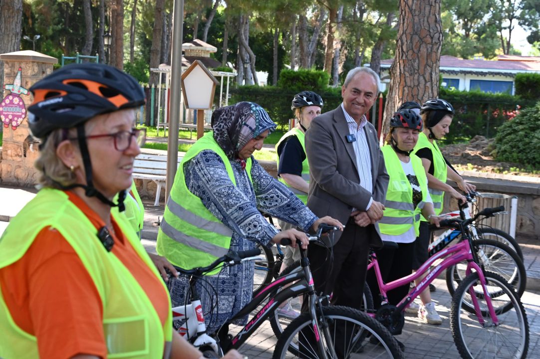 Kocagöz’den kadınlara tam destek