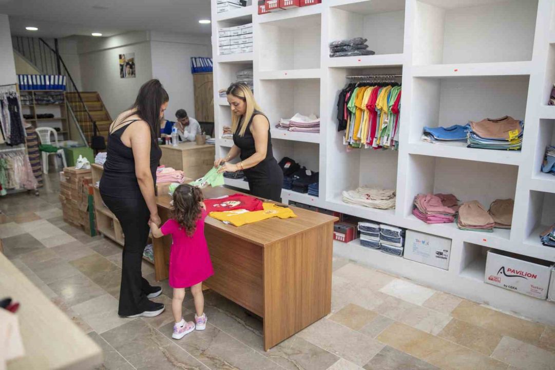 Mersin’de Kıyafet Evi’nden 22 bin çocuk faydalandı