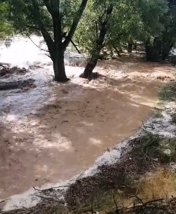 Mersin’de sağanak yağış sele neden oldu