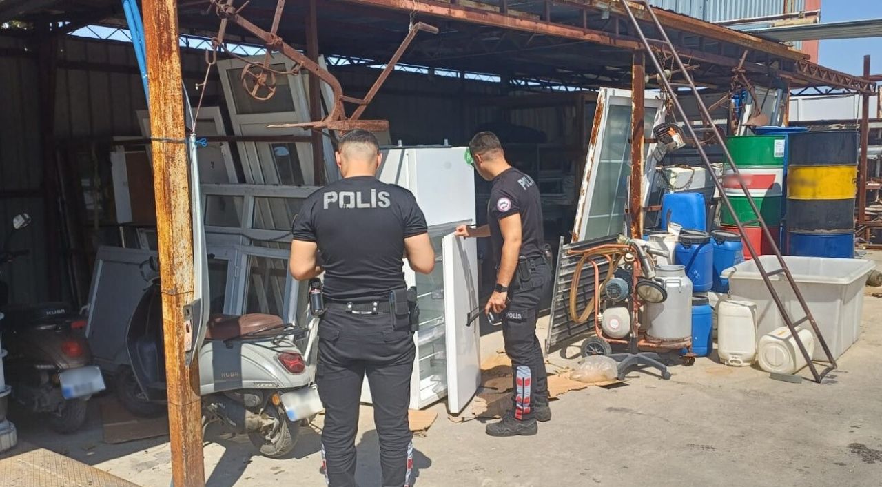 Antalya’da hurda ve ikinci el iş yerlerine eşzamanlı denetim: 8 iş yeri mühürlendi