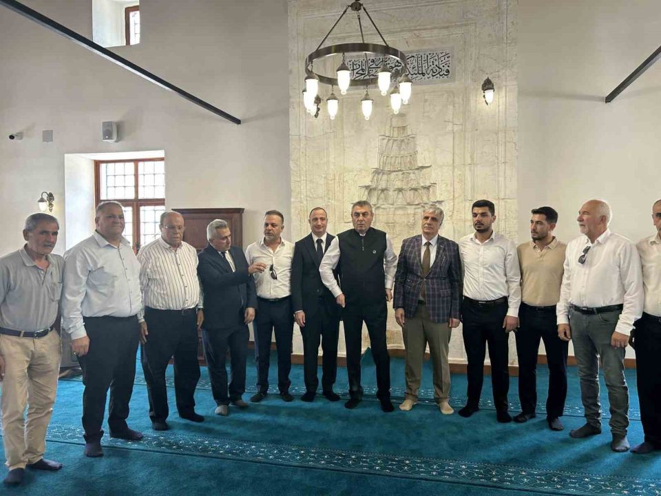 Tarihi Melik Tahir Camii yeniden ibadete açıldı