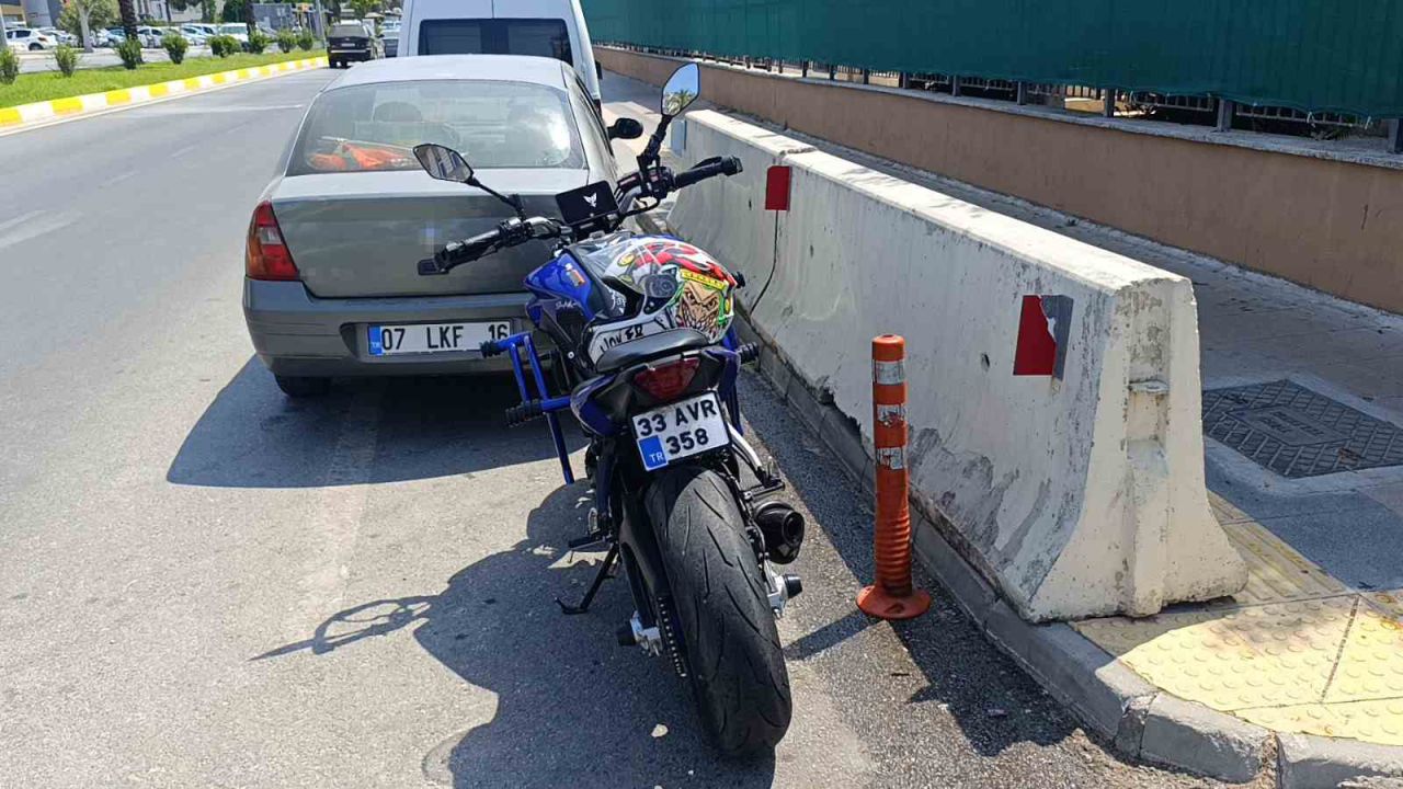 Motosikletle akrobatik hareketler yapıp sosyal medyasından paylaştı, ceza üstüne ceza yedi