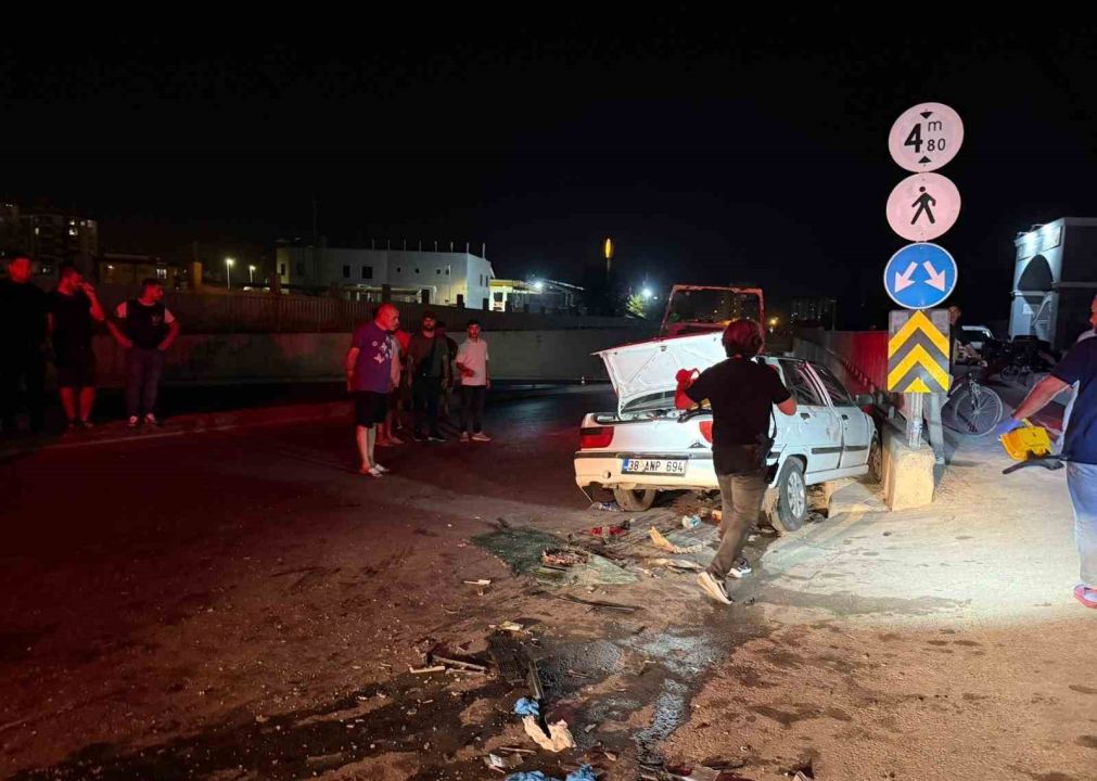 Mersin’de feci kaza: 1 ölü, 8 yaralı